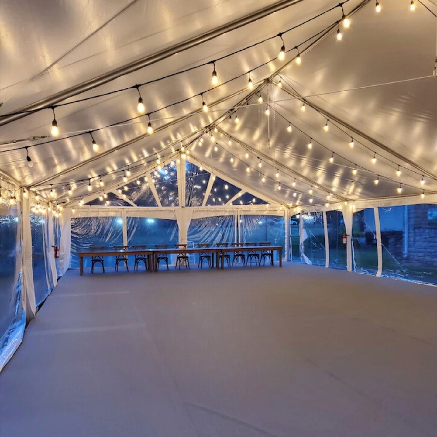 40'x30' CLEAR SPAN TENT: PATIO LIGHTS